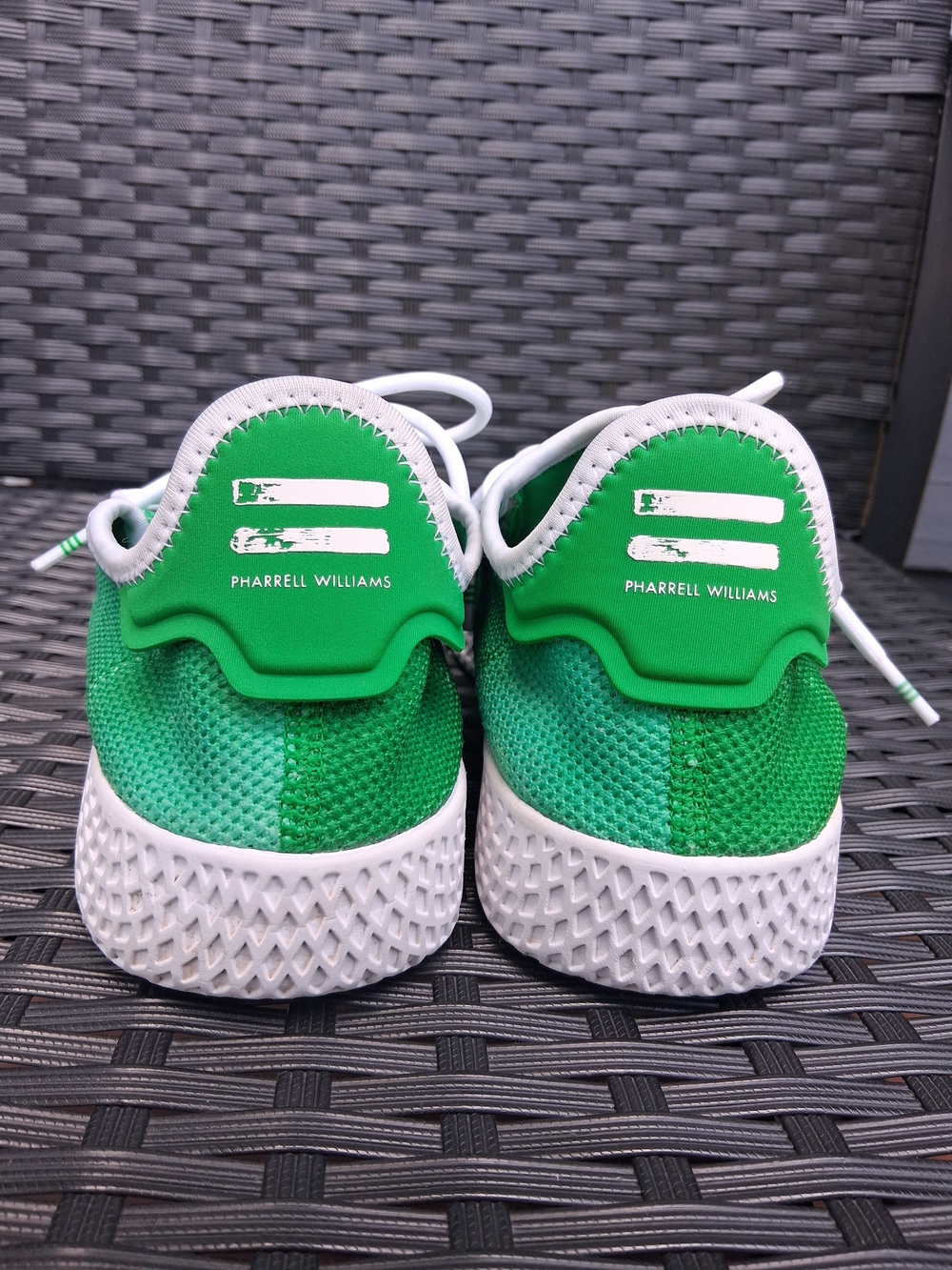 Adidas x Pharrell Williams Tennis Hu Holi Bright Green DA9619, Size 8M